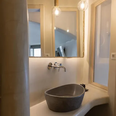アペルト スイーツ 大人専用 ホテル 3*